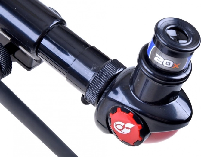 Trys keičiami didinimai 20×/30×/40×