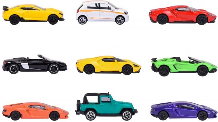 13 automobiliukų įvairiame rinkinyje