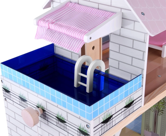 Baseinas ir liftas dar daugiau pramogų