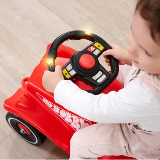 Lengvas montavimas ant visų BOBBY CAR nuo 2010 m.