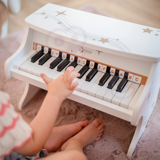 Natų mokymasis ir pirmosios melodijos