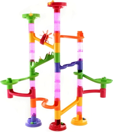 Versatile building with 45 pieces