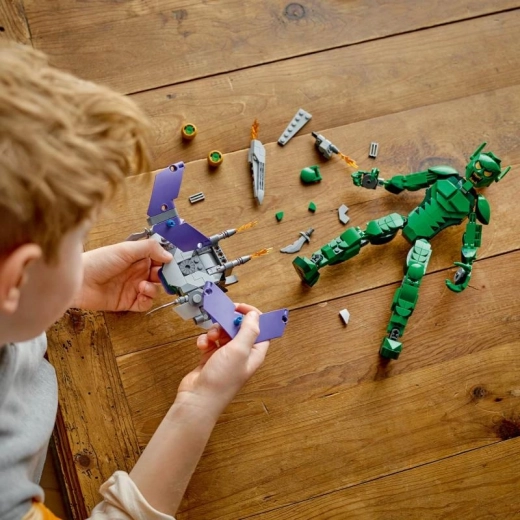 Smagus konstravimas ir su LEGO Builder programėle