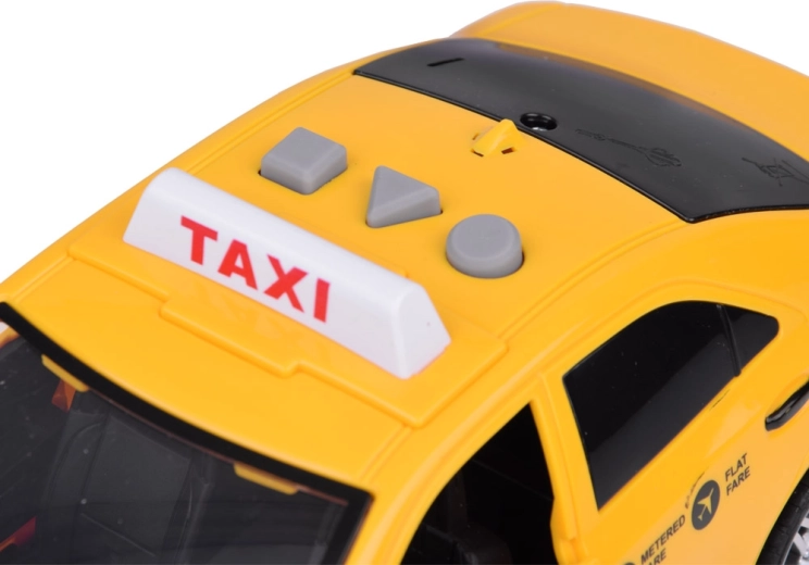 Šviesos ir garsai kaip tikrame taksi