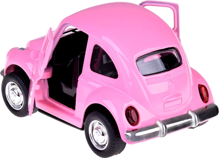 Atidaromos durys ir realistiškos detalės