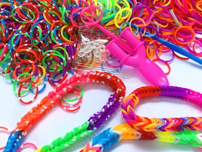 Pilni įrankiai lengvam pynimui