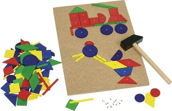 Smulkiosios motorikos treniruotė su plaktuku