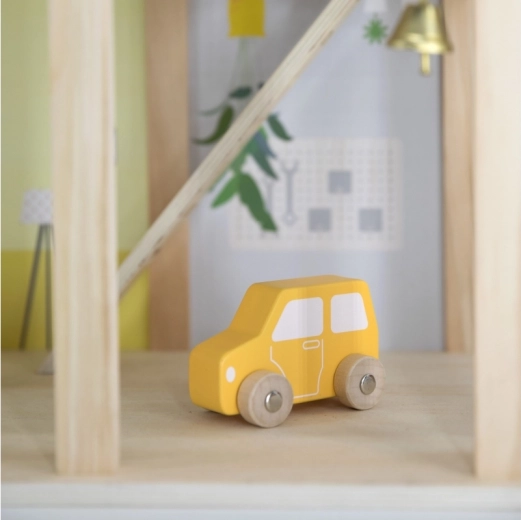 Garažas su mašinėle ir priedais