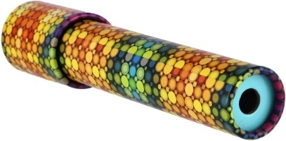 Žaismingi dizainai asortimentiniuose motyvuose