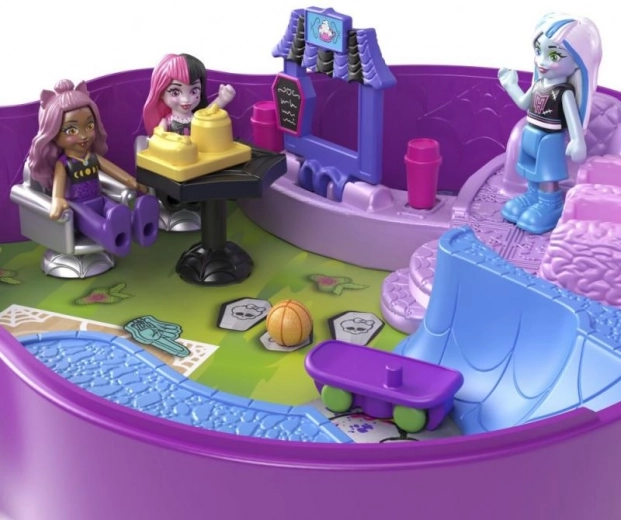 Dviejų aukštų mokykla ir riedlenčių parkas