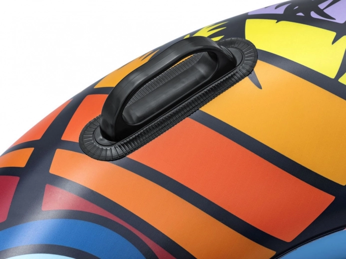 Tvirtos rankenos užtikrina saugumą vandenyje