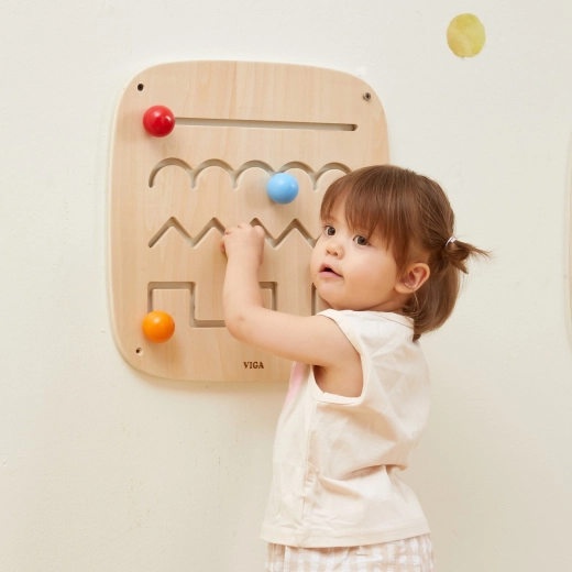 Keturi skirtingų formų takeliai