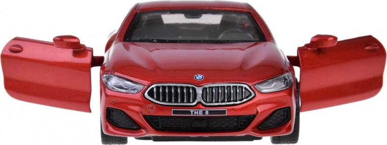 Atidaromos durys ir realistiškas apdirbimas