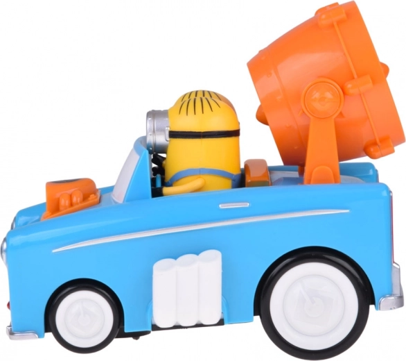 Šviesos ir minionų garsai