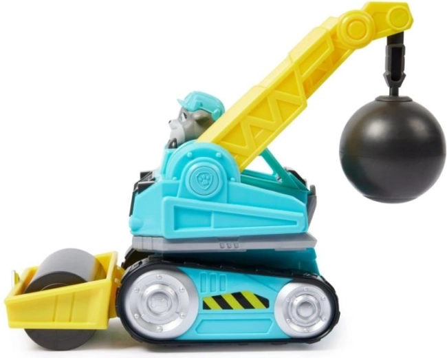 Motor figūrėlė prie vairo