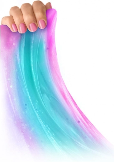 Spalvų deriniai ir blizgūs efektai