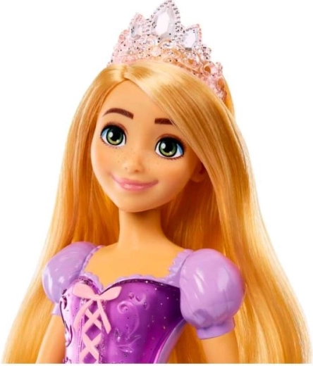 Ikoniška suknelė ir karališka tiara