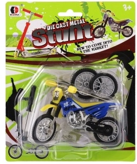 Patvari metalo/plastiko konstrukcija