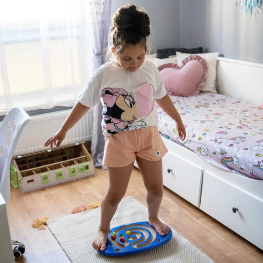 Žaismingas pusiausvyros treniravimas