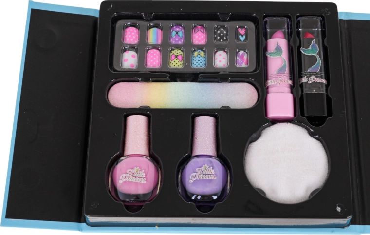 Nagų studija viename rinkinyje