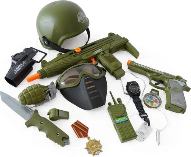 Realistiškas šalmas autentiškam žaidimui