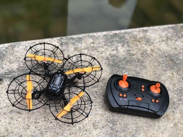 Safe control with propeller guards and LEDs