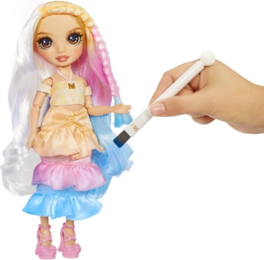 Plaukų ir aprangos dažymas