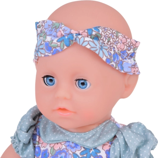 Paguldyta užmerkia akis