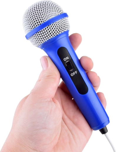 Karaoke pramoga su mikrofonu