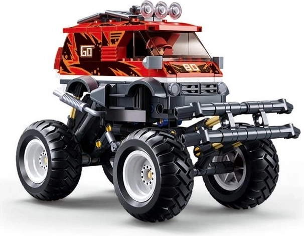 Large off-road wheels and robust design