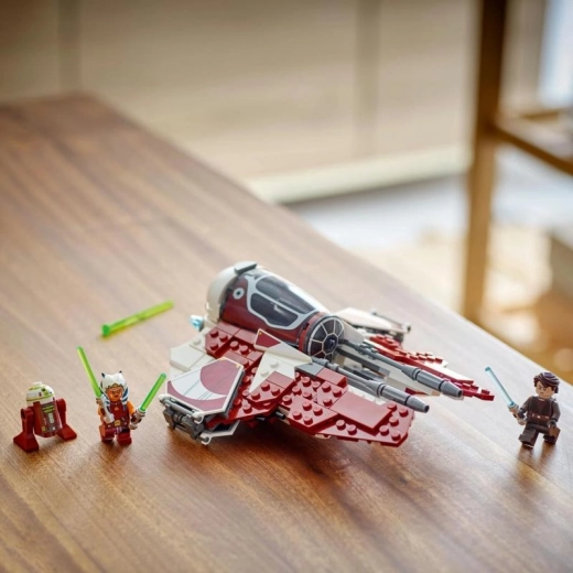 Minifigūrėlės ir droidai dar daugiau pramogų