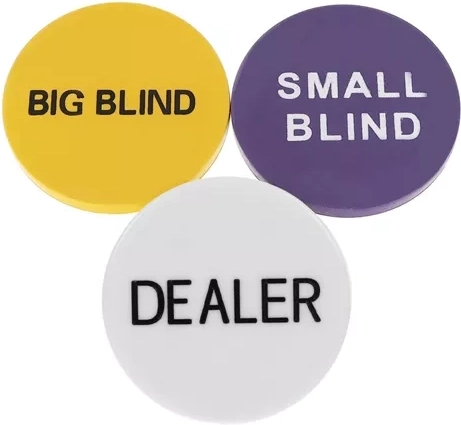 Pilna kortų ir priedų komplektacija