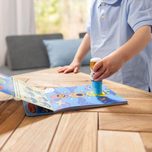 Antspaudas, kuris vienu paspaudimu kuria lipdukus