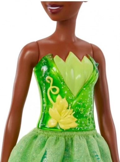 Ikoniška žalia suknia pilna žvilgesio