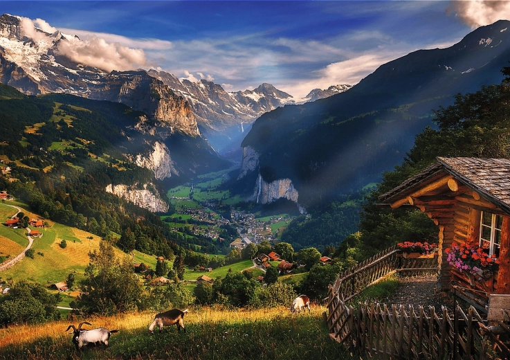 Stulbinanti Alpių Lauterbrunnen panorama