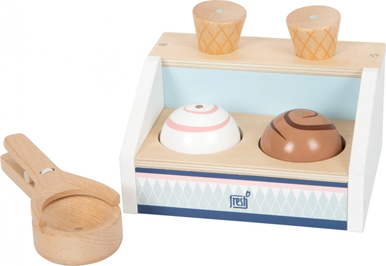 Stylish counter for the play kitchen