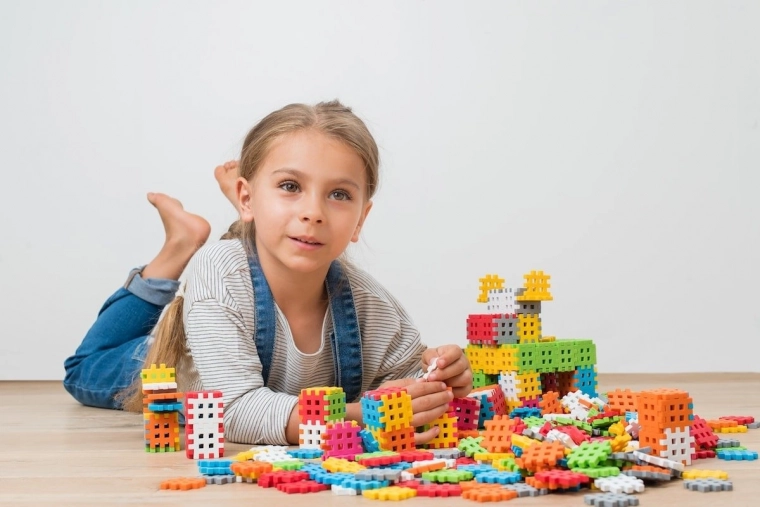 Universalus naudojimas ir mokymasis žaidžiant