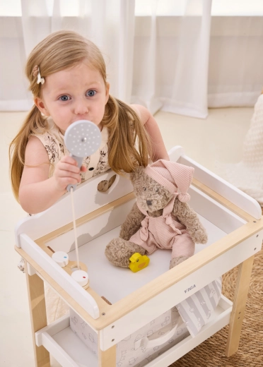 Vystymo pultas ir vonelė viename