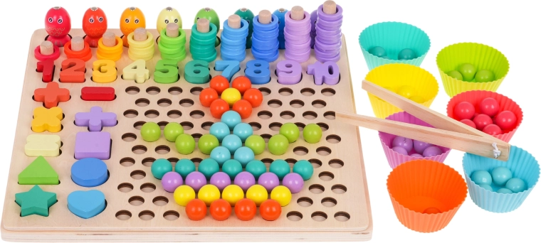 Spalvoti kamuolėliai ir puodeliai smulkiajai motorikai