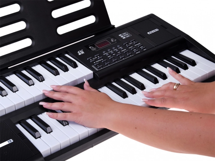 Grokite dviem instrumentais vienu metu su SPLIT funkcija