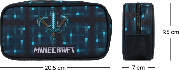Spacious zip compartment