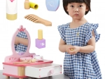 Wooden vanity for kids Viga pink with accessories